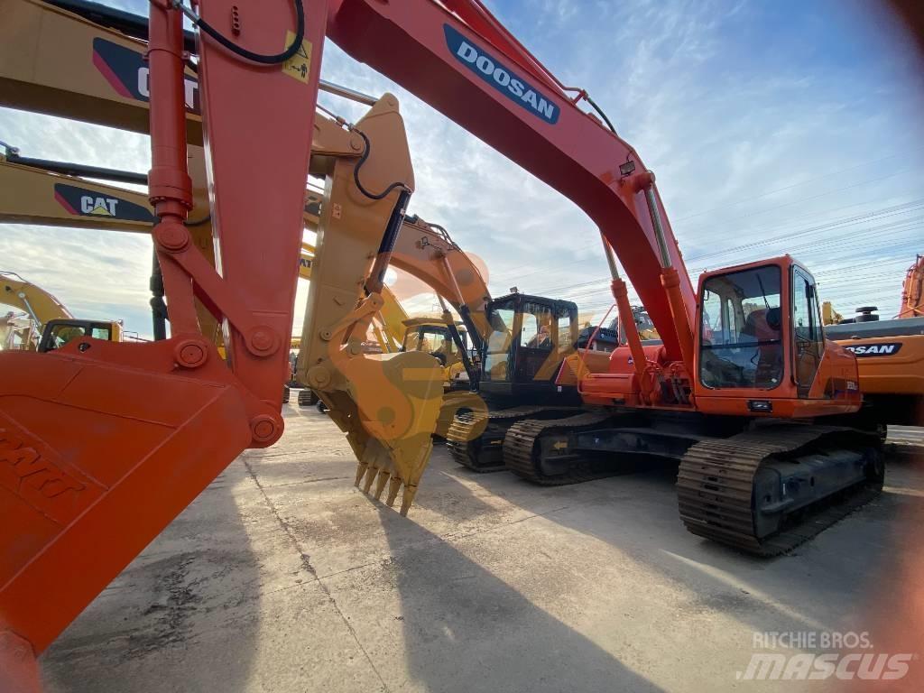 Doosan 300LC-7 대형 굴삭기 29톤 이상