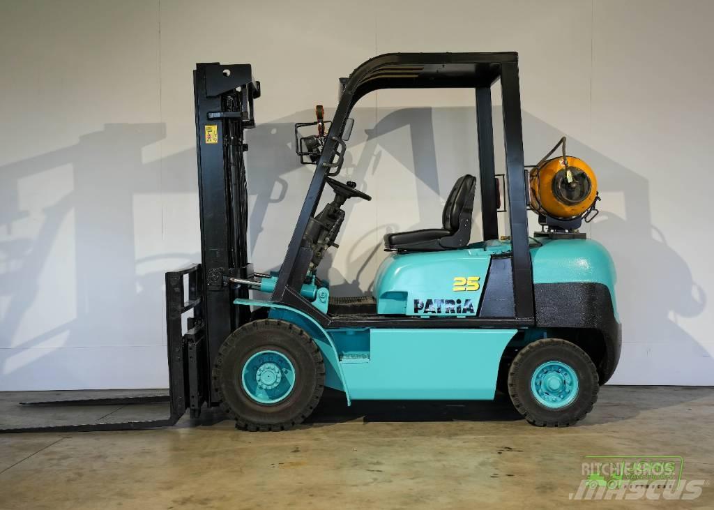 Patria PFG25TH-1 LPG 지게차