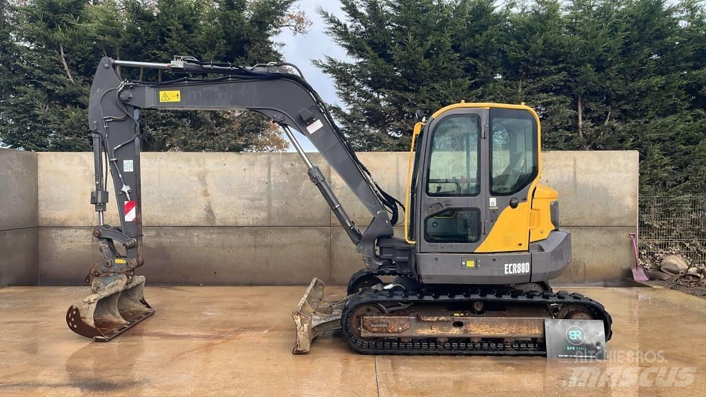 Volvo ECR 88 D 중형굴삭기 7톤-28톤
