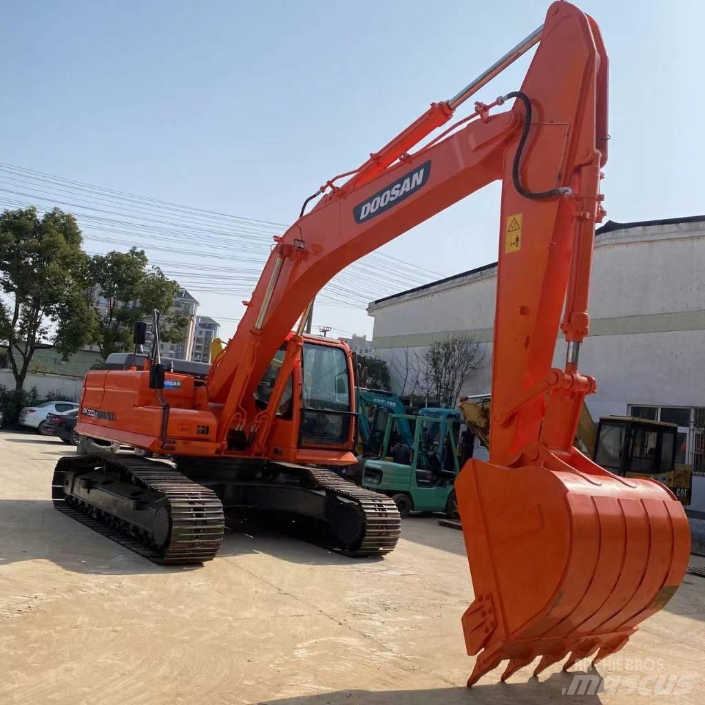 Doosan DX 300 대형 굴삭기 29톤 이상