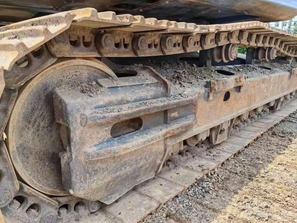 Doosan DX 300 대형 굴삭기 29톤 이상