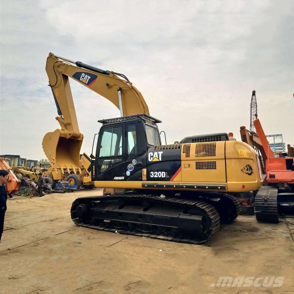 CAT 320D 대형 굴삭기 29톤 이상