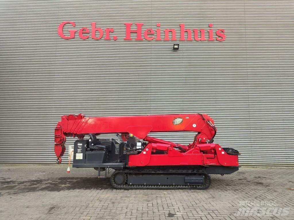 Unic URW 706 CDE 트랙 크레인