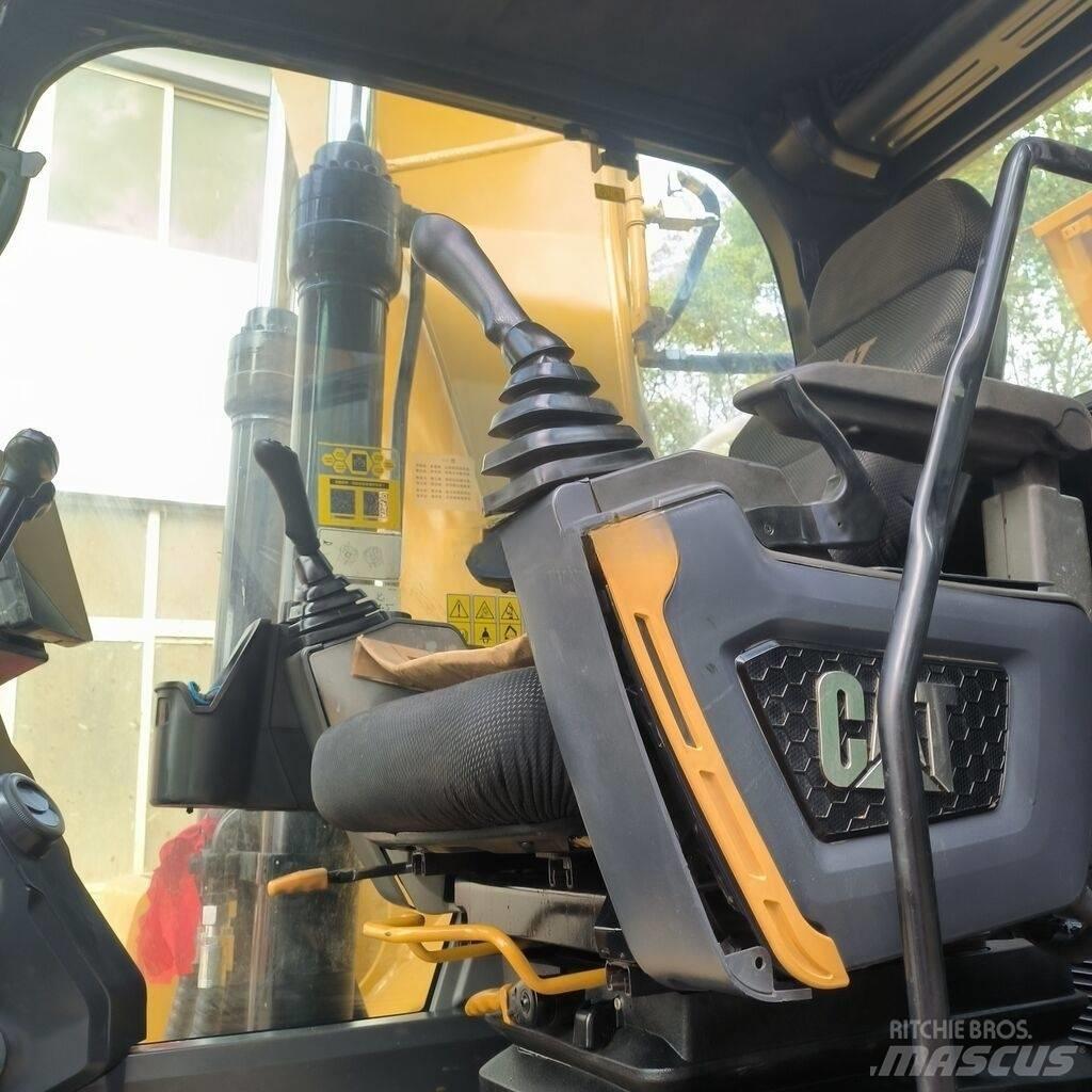 CAT 320 GC 대형 굴삭기 29톤 이상