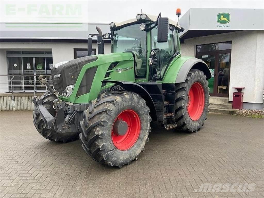 Fendt 826 트랙터