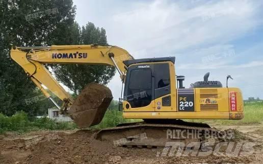 Komatsu PC 220-8 소형 굴삭기 7톤 미만