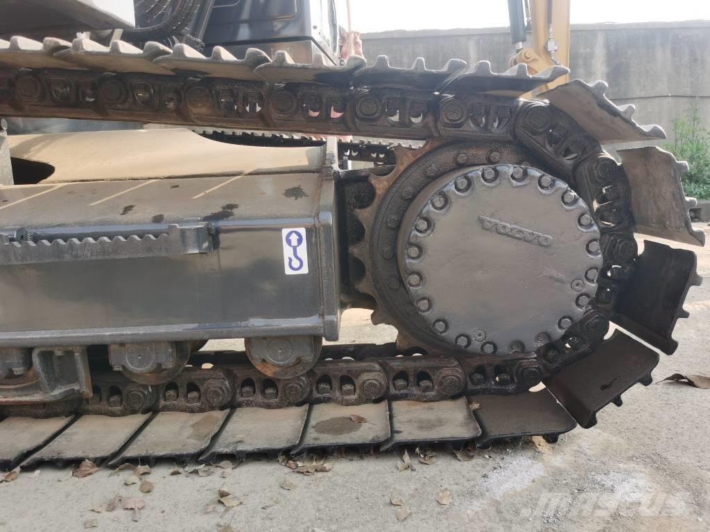 Volvo EC 250 D L 대형 굴삭기 29톤 이상