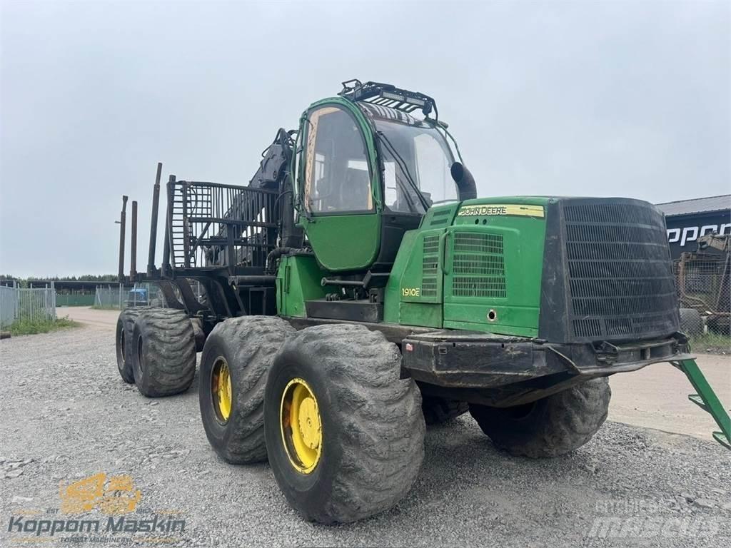 John Deere 1910E 원목 포워더