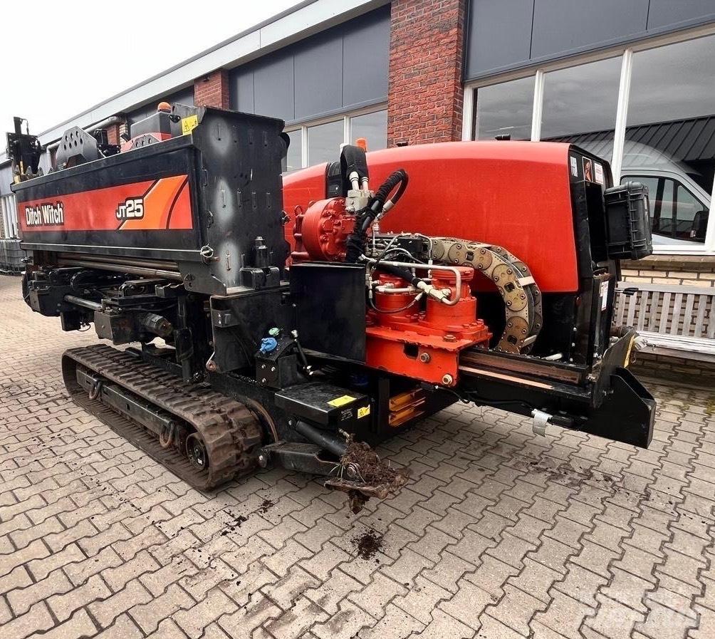 Ditch Witch JT 25 수평 굴착 장치