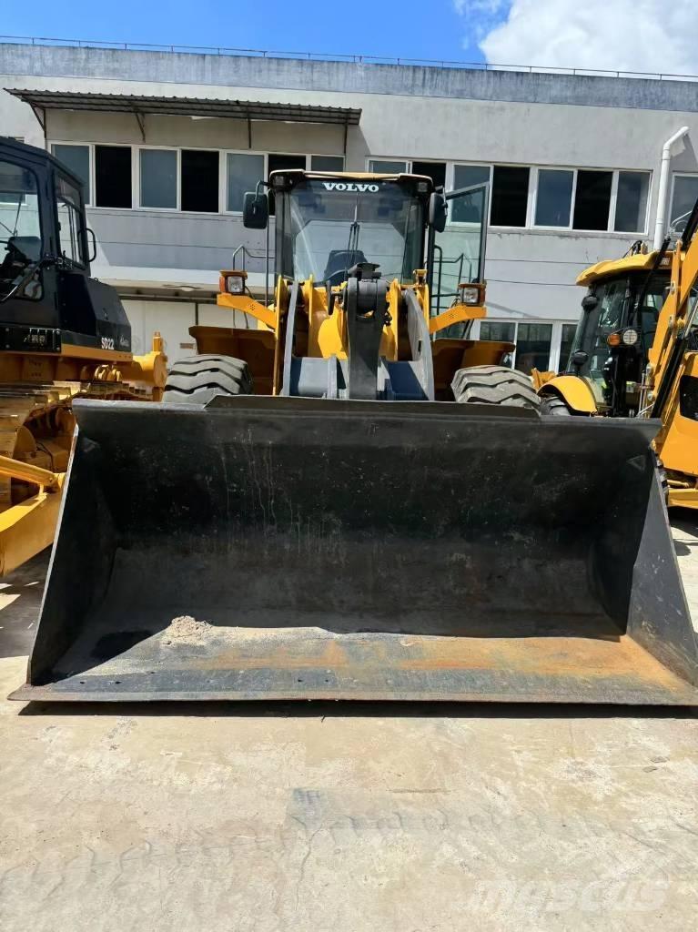Volvo L 105  휠로우더