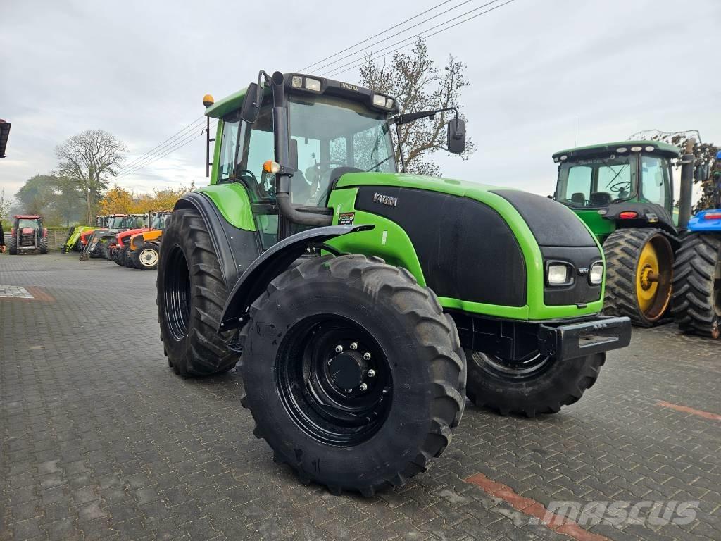 Valtra T 120 트랙터