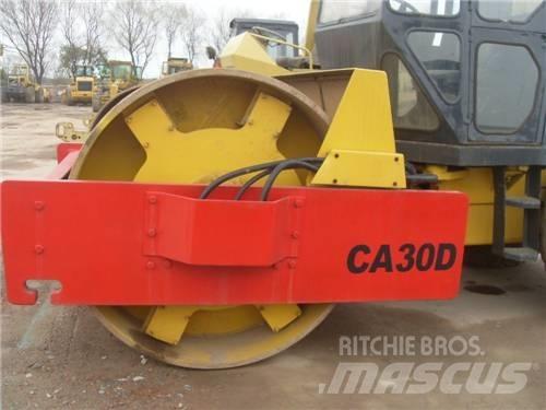 Dynapac CA30D 싱글 드럼 롤러