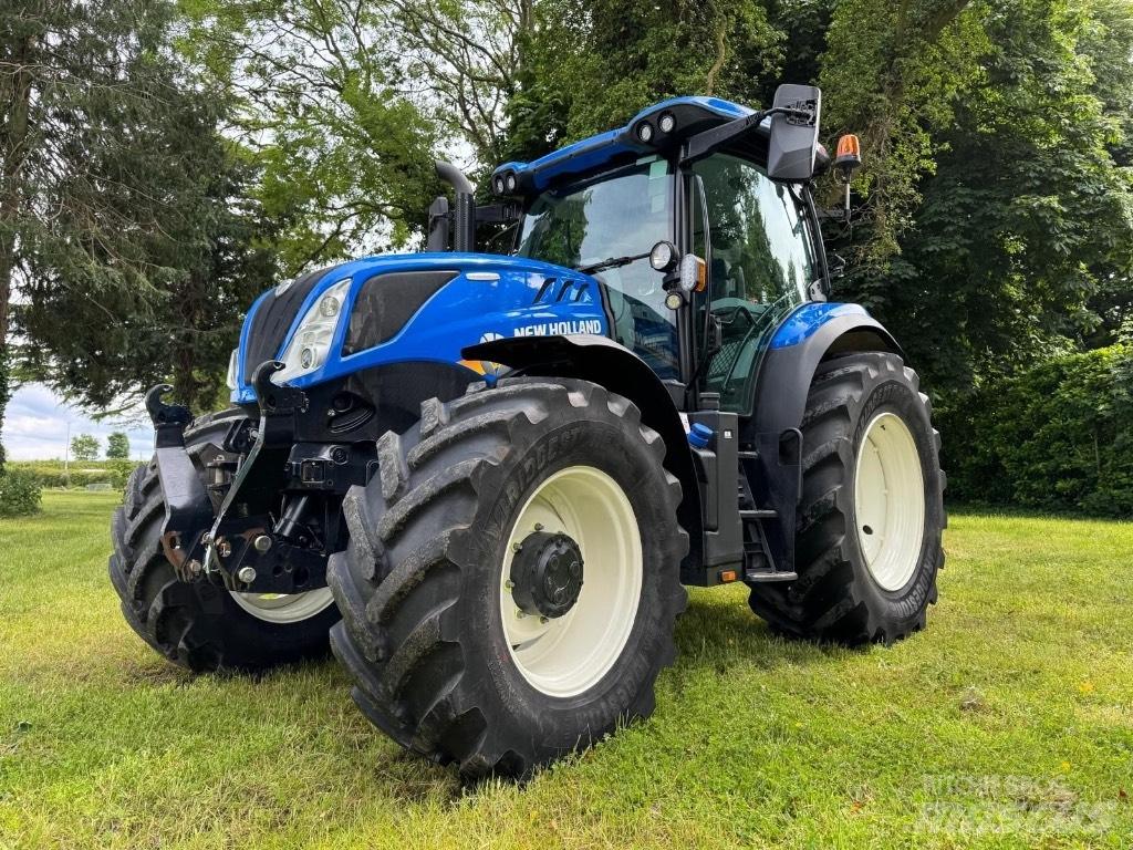 New Holland T6.180 트랙터