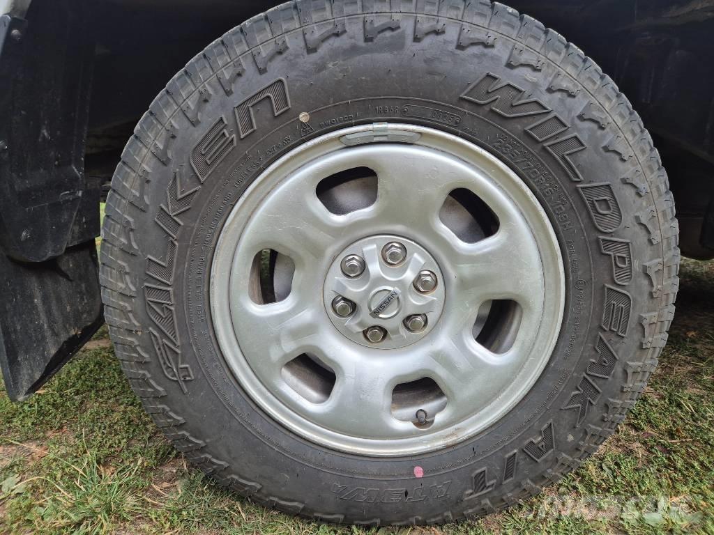 Nissan Navara 픽업/드롭사이드
