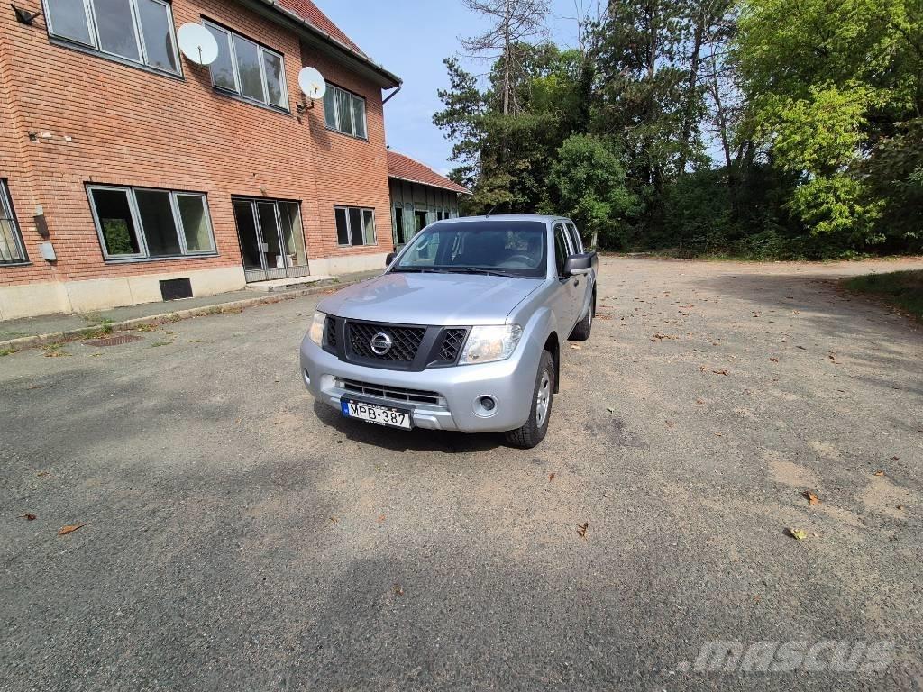 Nissan Navara 픽업/드롭사이드
