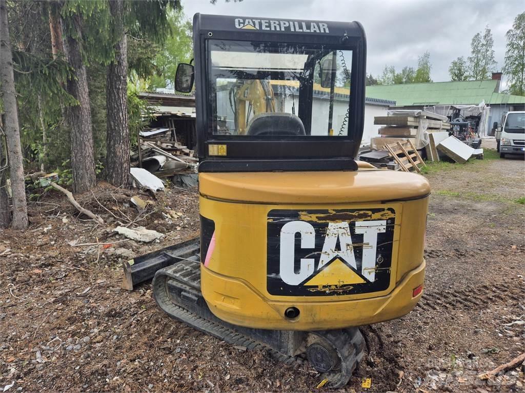 CAT 302.5C 소형 굴삭기 7톤 미만