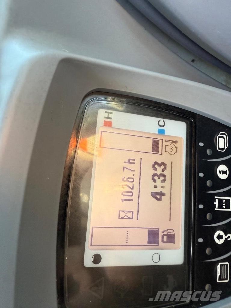 Kubota KX080-4 중형굴삭기 7톤-28톤