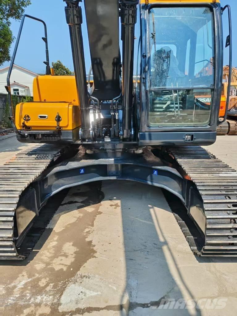 Hyundai R220LC-9S 대형 굴삭기 29톤 이상