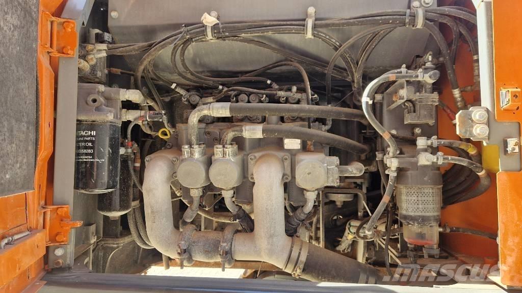 Hitachi ZX 300 LC-7 대형 굴삭기 29톤 이상