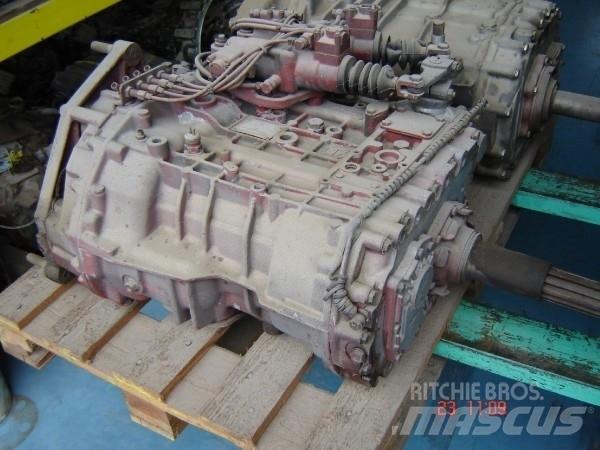 ZF 8 S 180 AVS 기어박스