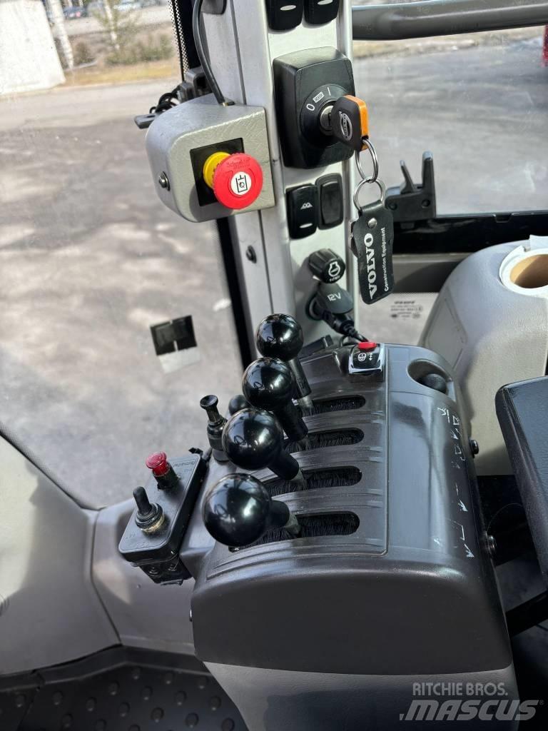Volvo L 90 H  휠로우더