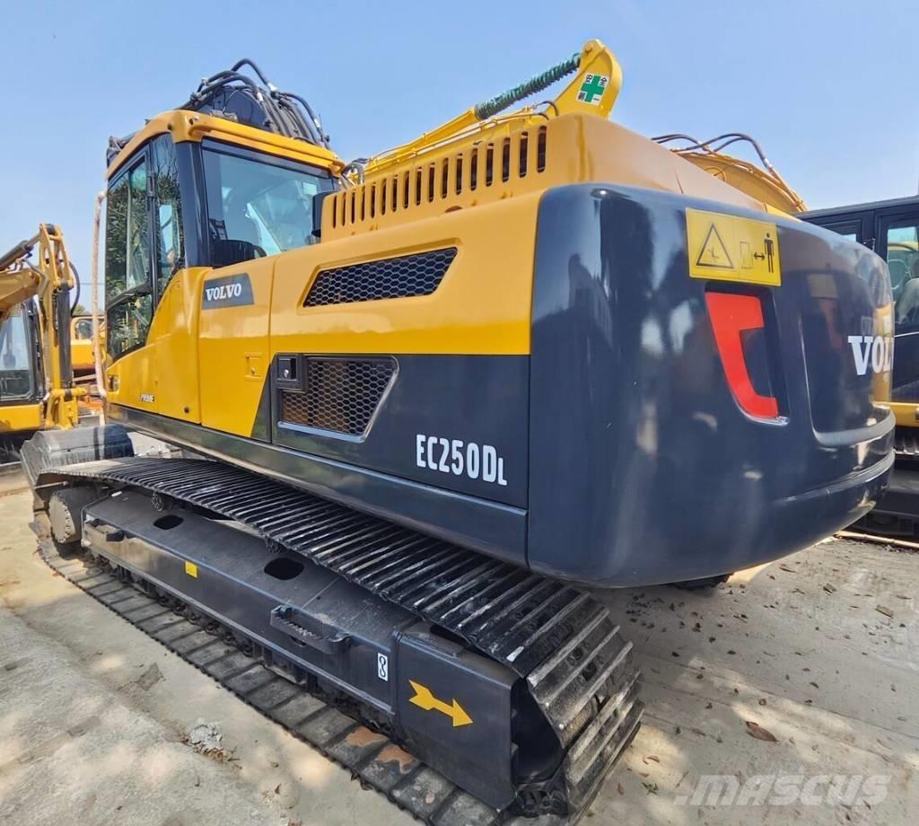 Volvo EC 250 D L 대형 굴삭기 29톤 이상