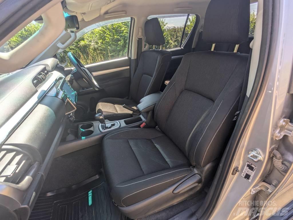 Toyota Hilux 픽업/드롭사이드