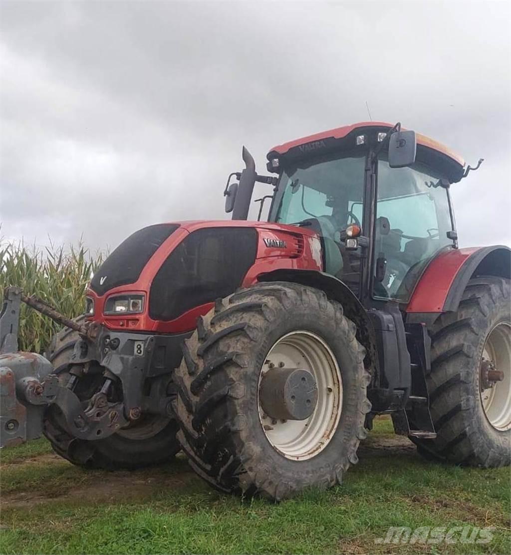 Valtra S352 트랙터