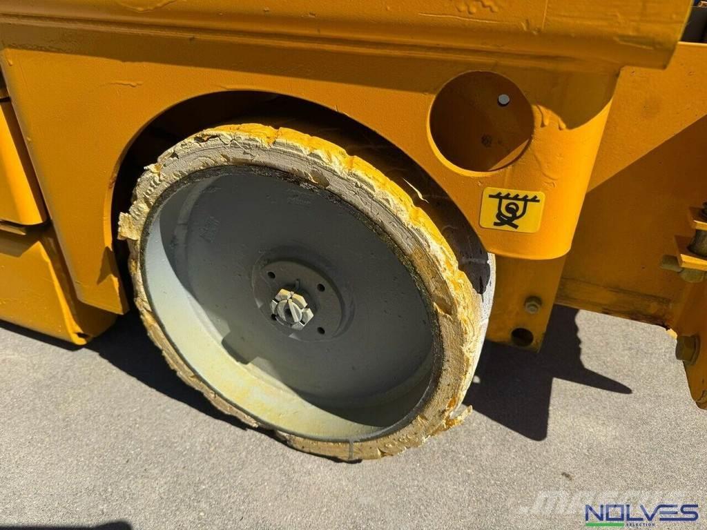 Haulotte COMPACT8 가위형 리프트