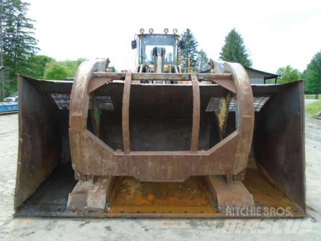 Volvo L 180 C  휠로우더