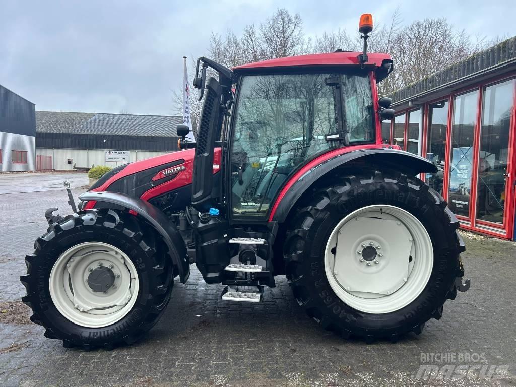 Valtra G 115 Active 트랙터