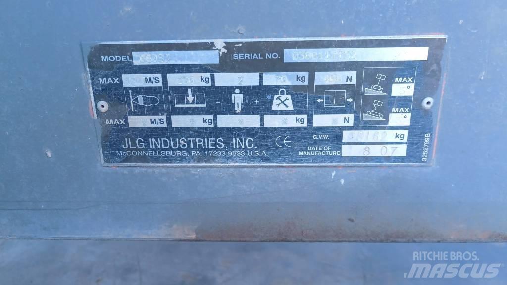 JLG 660 SJ 견인식 전동이동 리프트