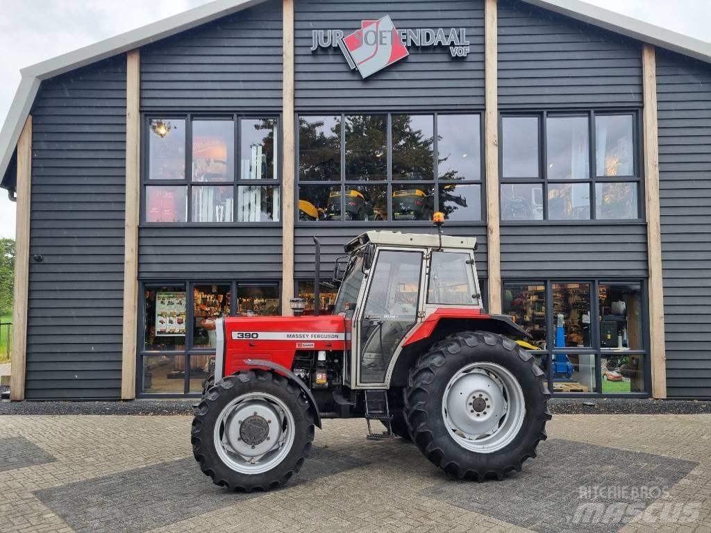 Massey Ferguson 390 트랙터