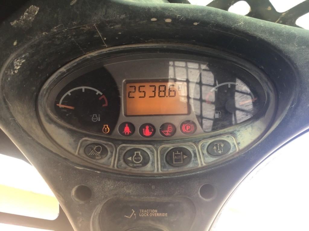 Bobcat T590  스키드로더