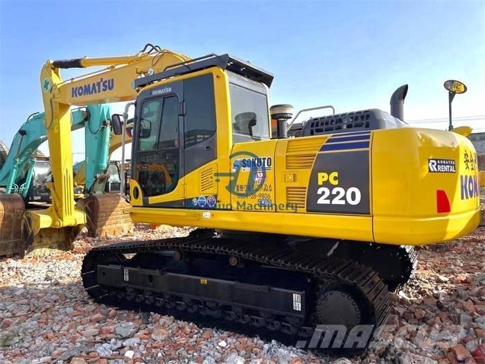 Komatsu PC 220-8 대형 굴삭기 29톤 이상