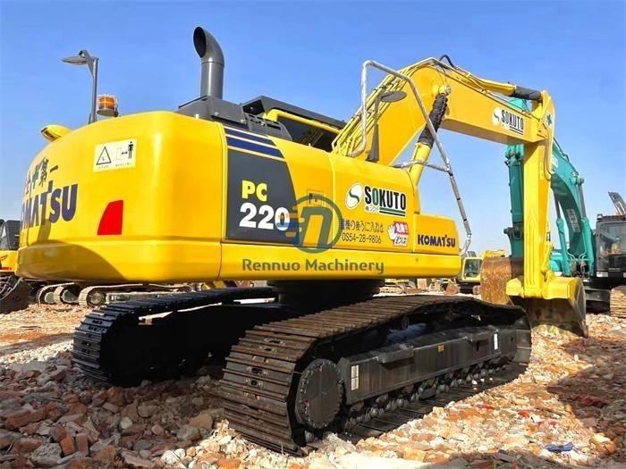 Komatsu PC 220-8 대형 굴삭기 29톤 이상