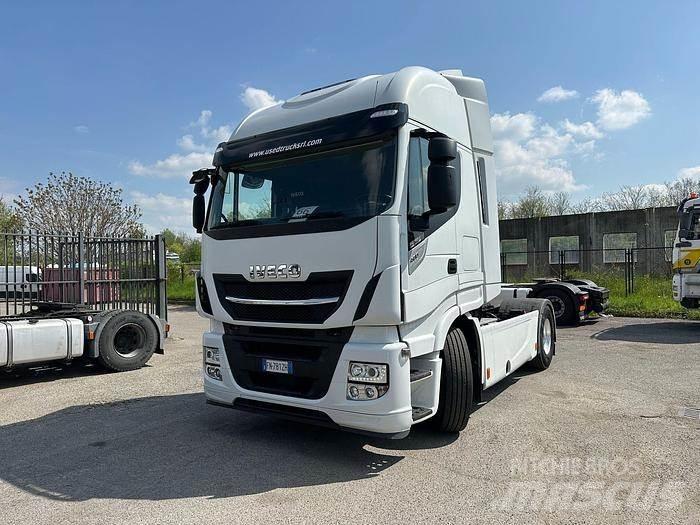 Iveco AS440E48 트랙터 유닛