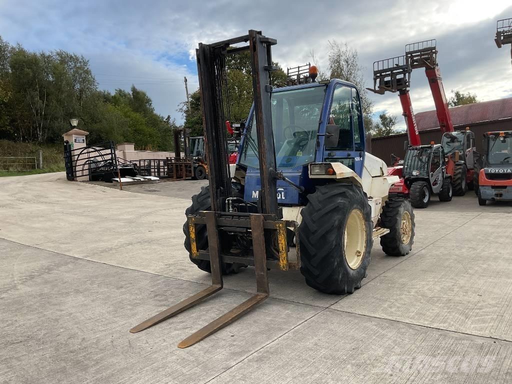 Manitou M 26.4 험지용 트럭