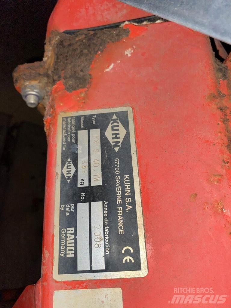 Kuhn Axis 40.1 W 미네랄 살포기