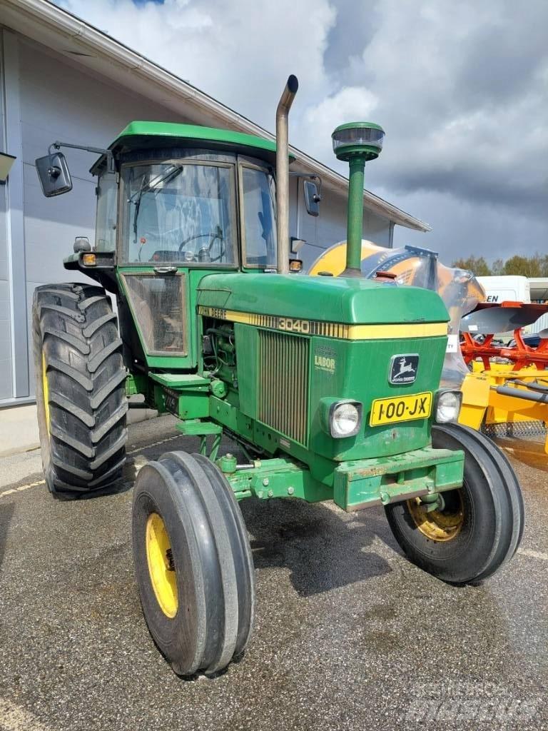 John Deere 3040 트랙터