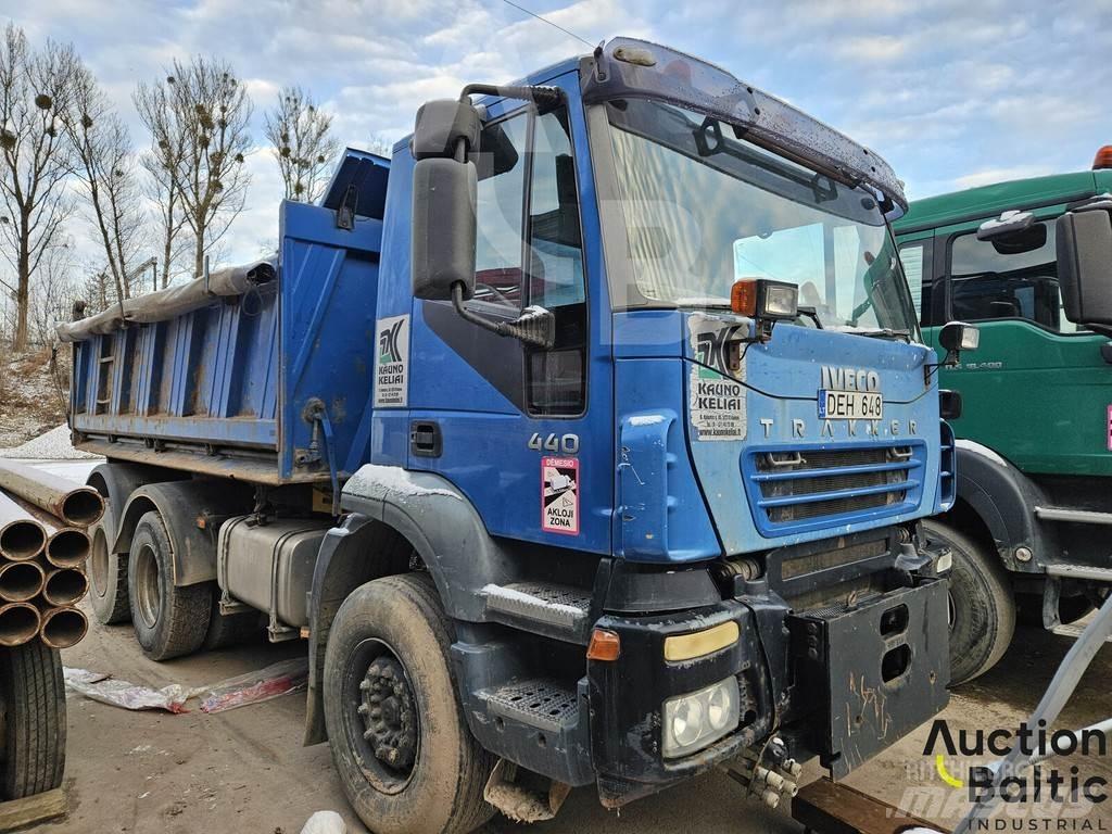 Iveco 260 E44 덤프 트럭