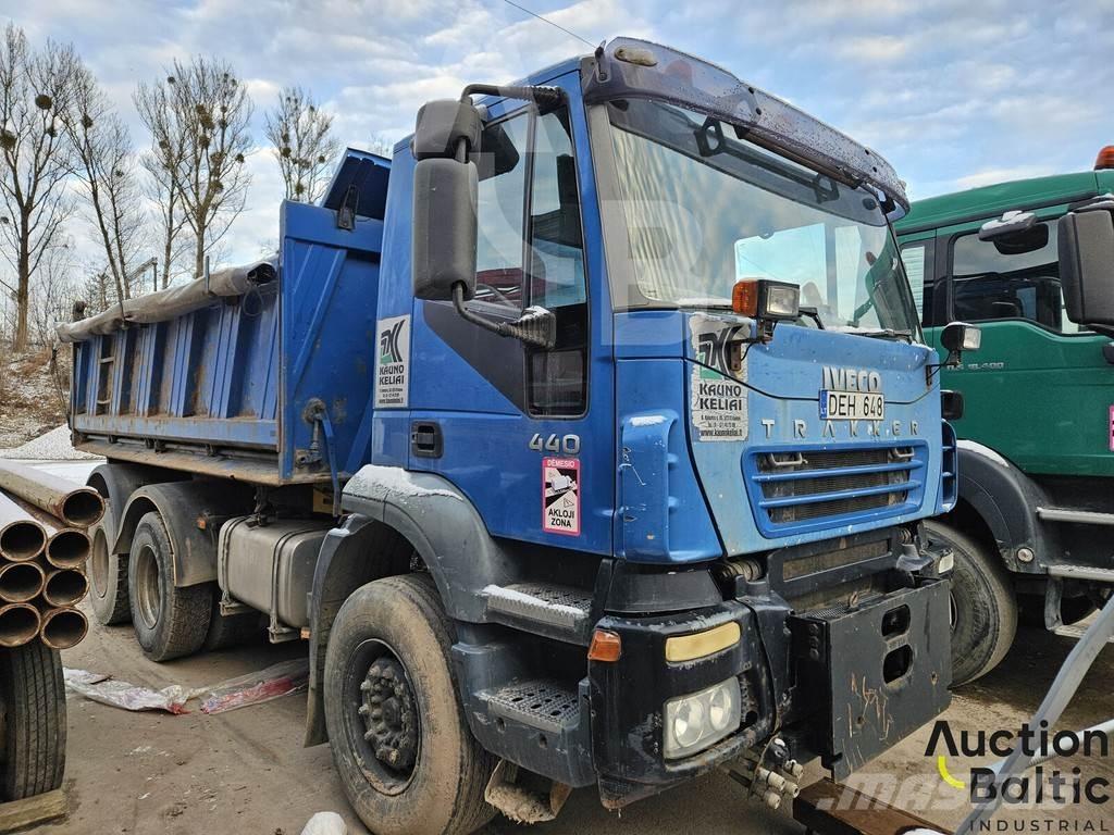 Iveco 260 E44 덤프 트럭