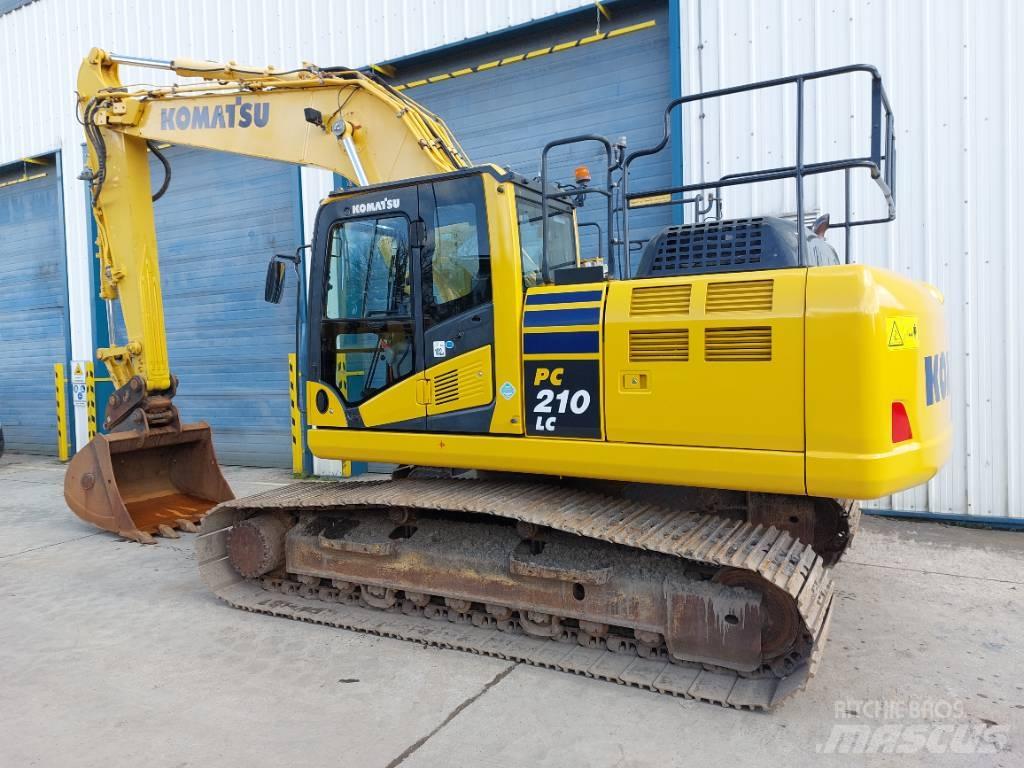 Komatsu PC210LC-10 대형 굴삭기 29톤 이상
