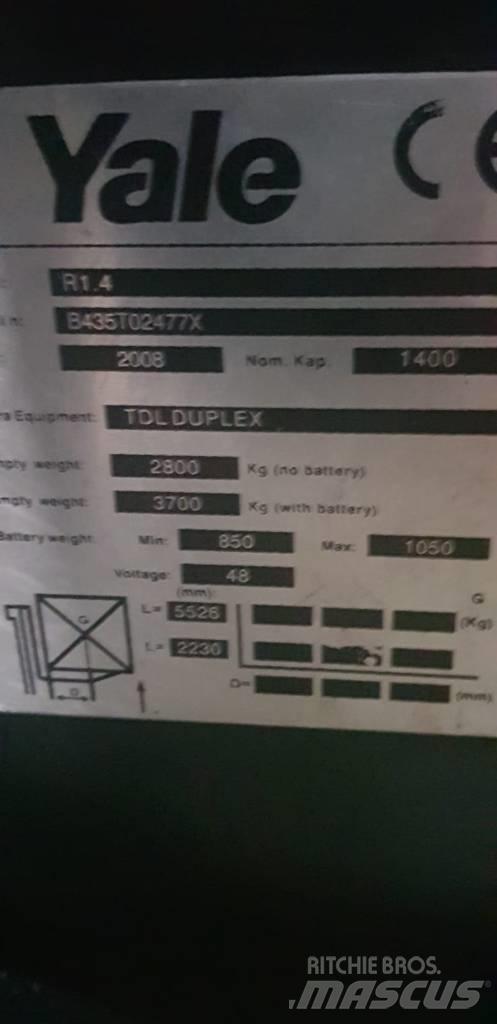 Yale MR14 리치 트럭