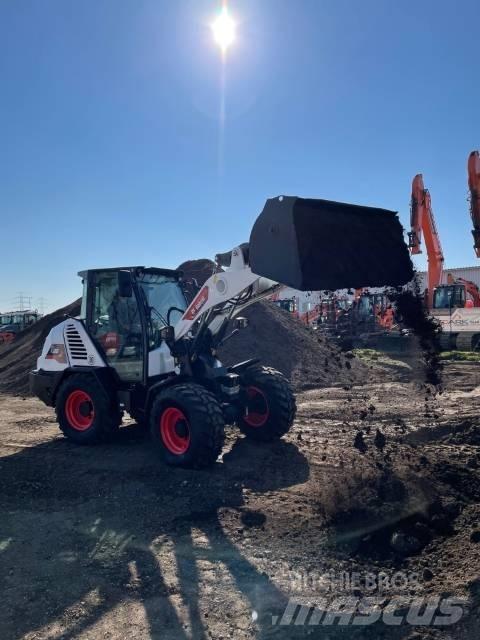 Bobcat L85  휠로우더