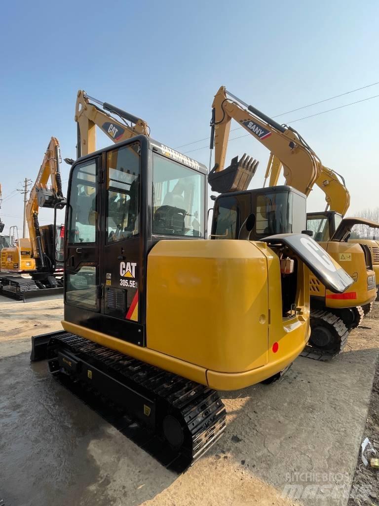 CAT 305.5 소형 굴삭기 7톤 미만