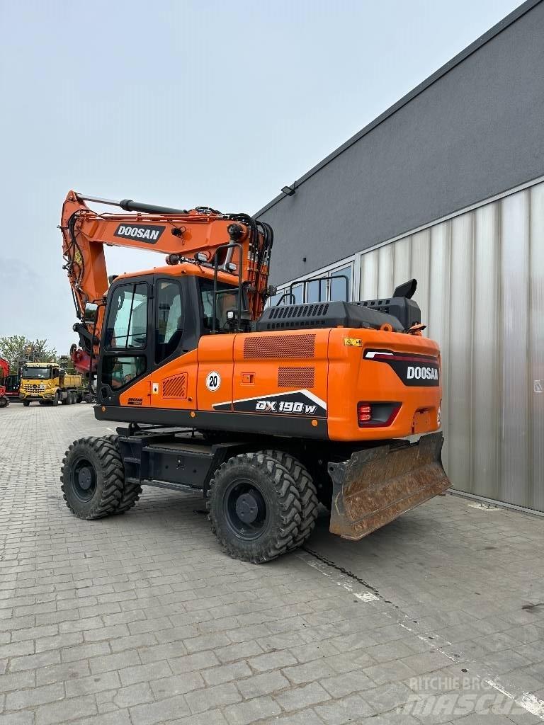 Doosan DX 190 W-7  휠 굴삭기