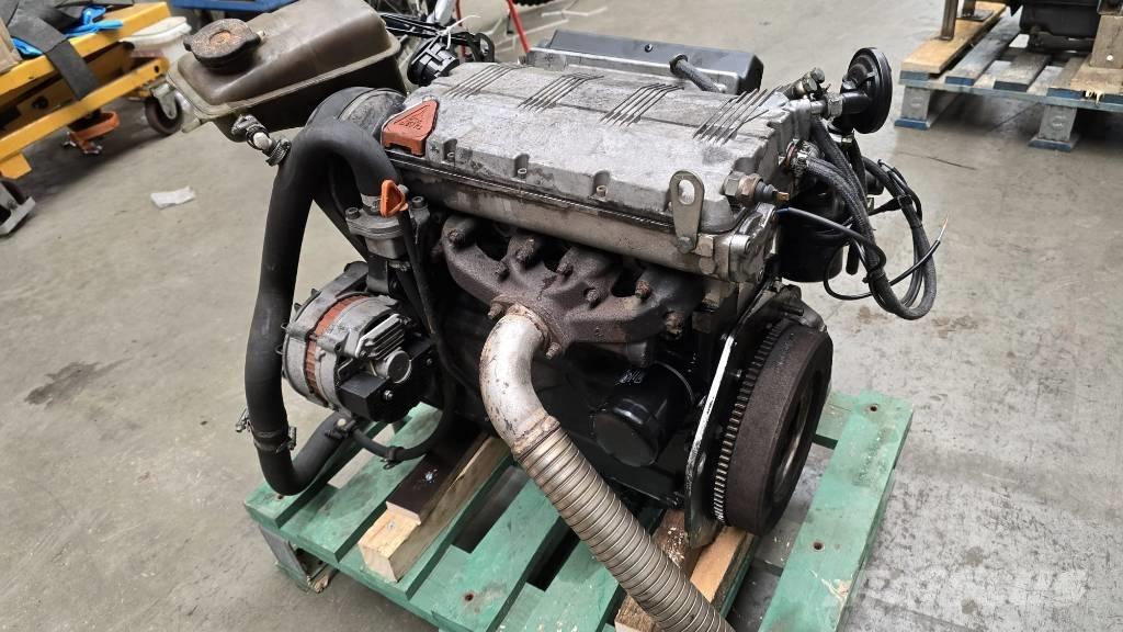 Deutz F4M1008F 엔진