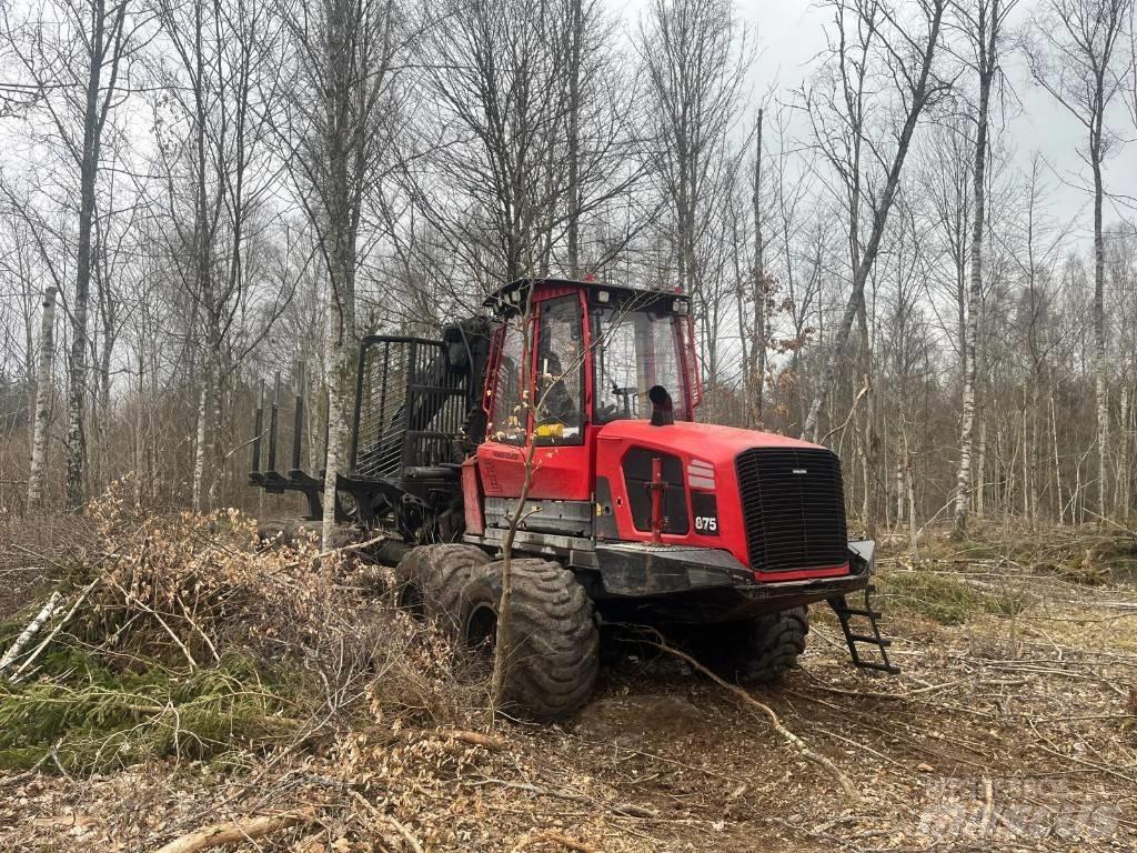 Komatsu 875 원목 포워더