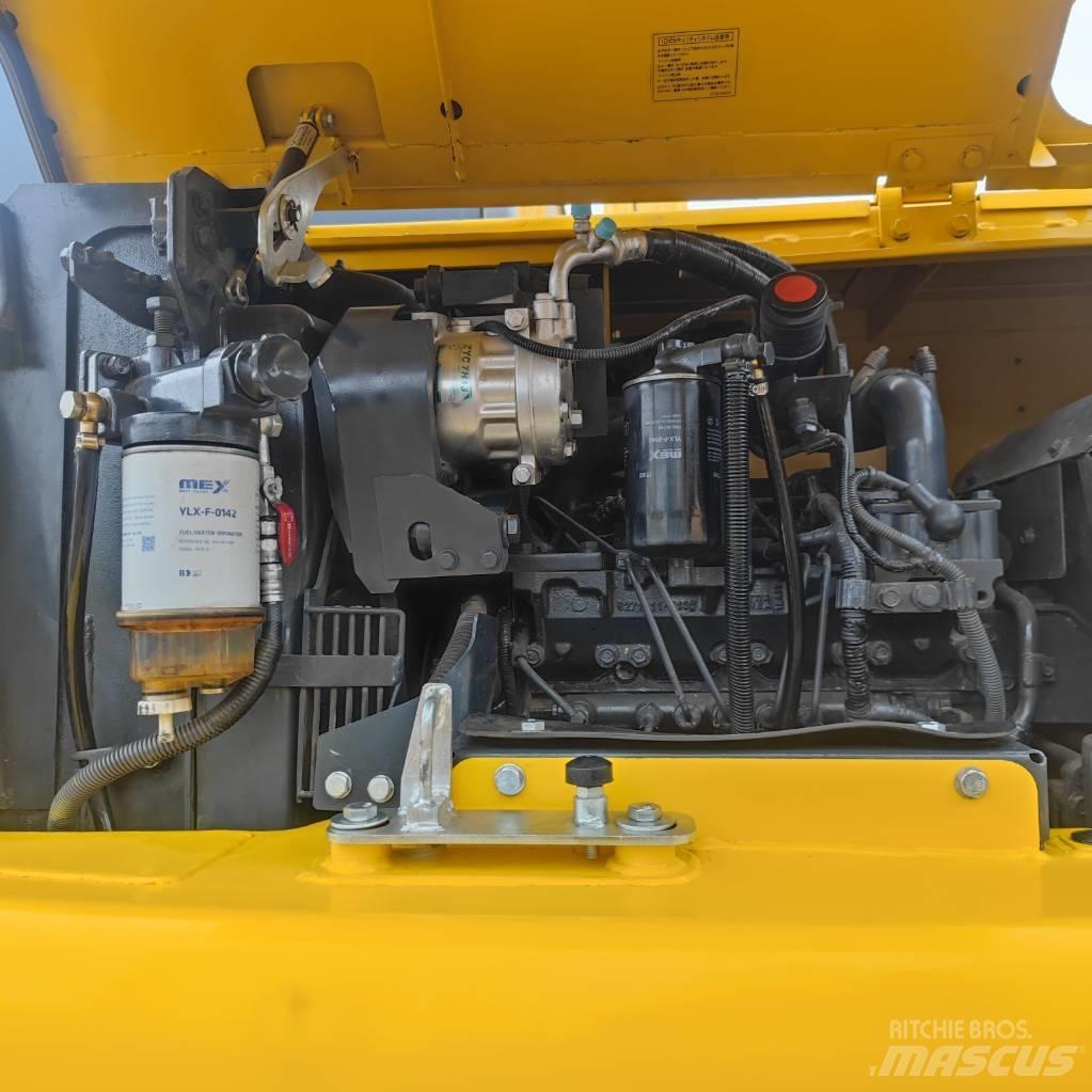 Komatsu PC 70 소형 굴삭기 7톤 미만